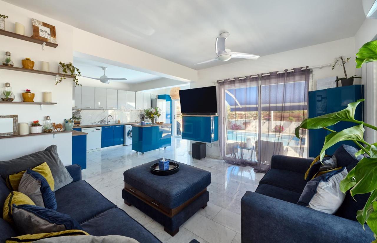 Villanelle Bed & Breakfast Welcomes Dog Lovers Only Tala Екстер'єр фото