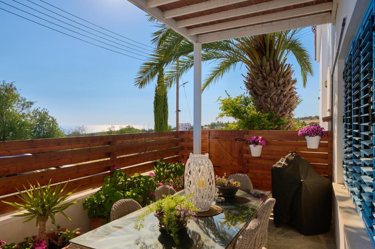Villanelle Bed & Breakfast Welcomes Dog Lovers Only Tala Екстер'єр фото