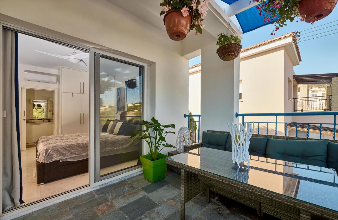 Villanelle Bed & Breakfast Welcomes Dog Lovers Only Tala Екстер'єр фото