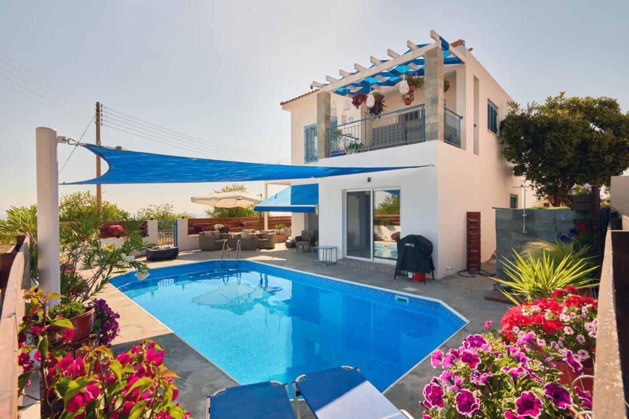 Villanelle Bed & Breakfast Welcomes Dog Lovers Only Tala Екстер'єр фото