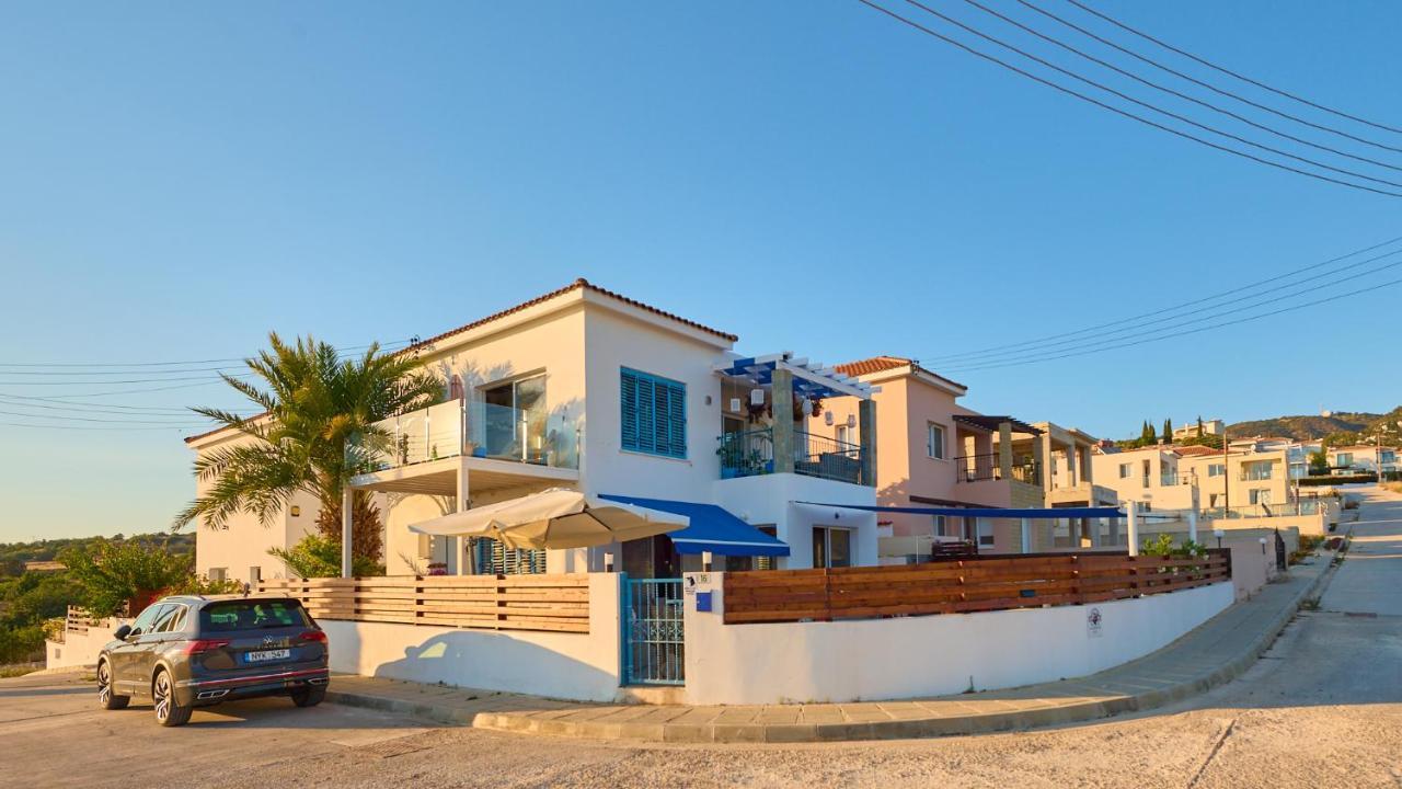 Villanelle Bed & Breakfast Welcomes Dog Lovers Only Tala Екстер'єр фото
